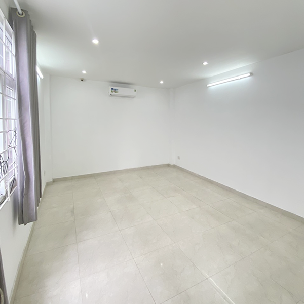 VP vuông vức 25m2, ánh sáng tự nhiên - Khu K300, Tân Bình