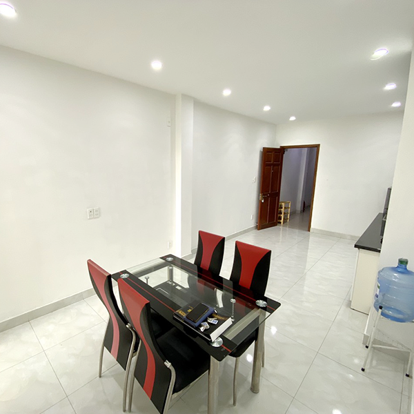 Căn hộ 50m2, có ban công, Full nội thất, mặt tiền Thăng Long - Khu Sân Bay, Tân Bình