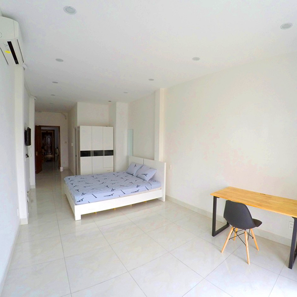 Căn hộ 50m2, có ban công, Full nội thất, mặt tiền Thăng Long - Khu Sân Bay, Tân Bình