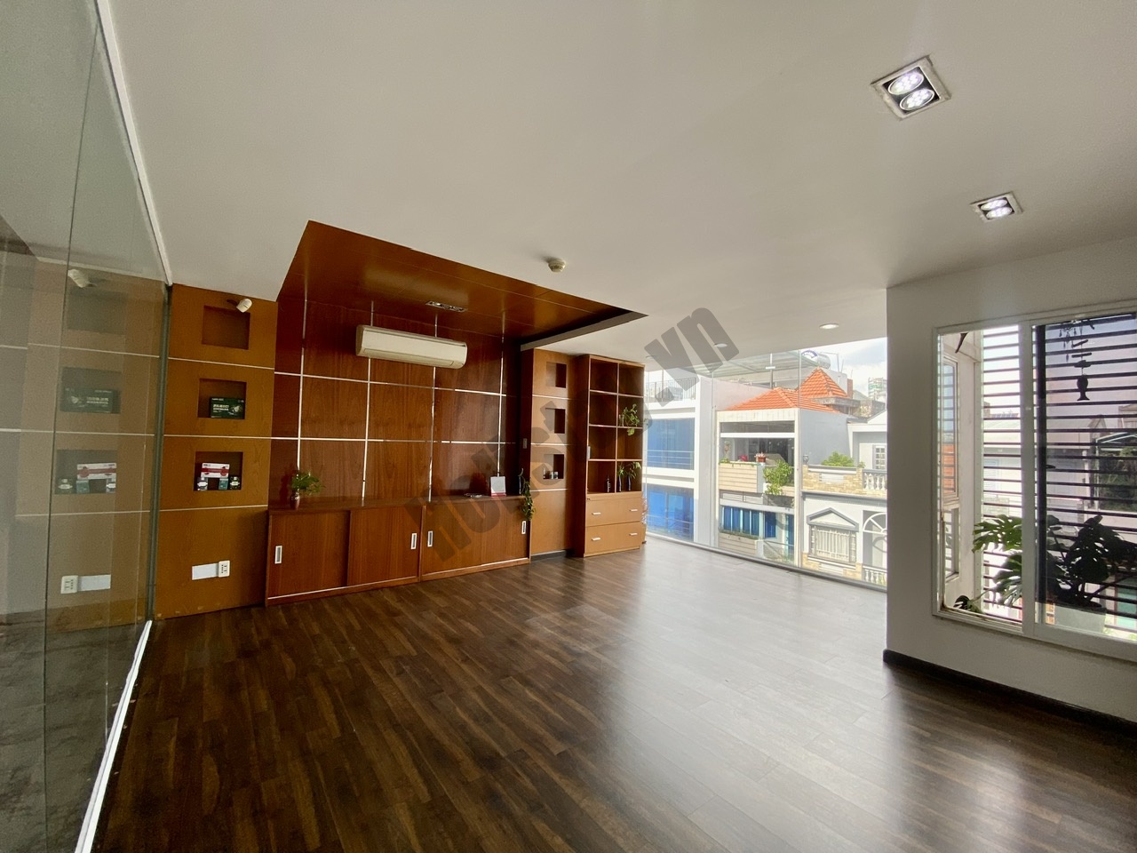 VP 80m2 - Decor sang trọng, Khu K300